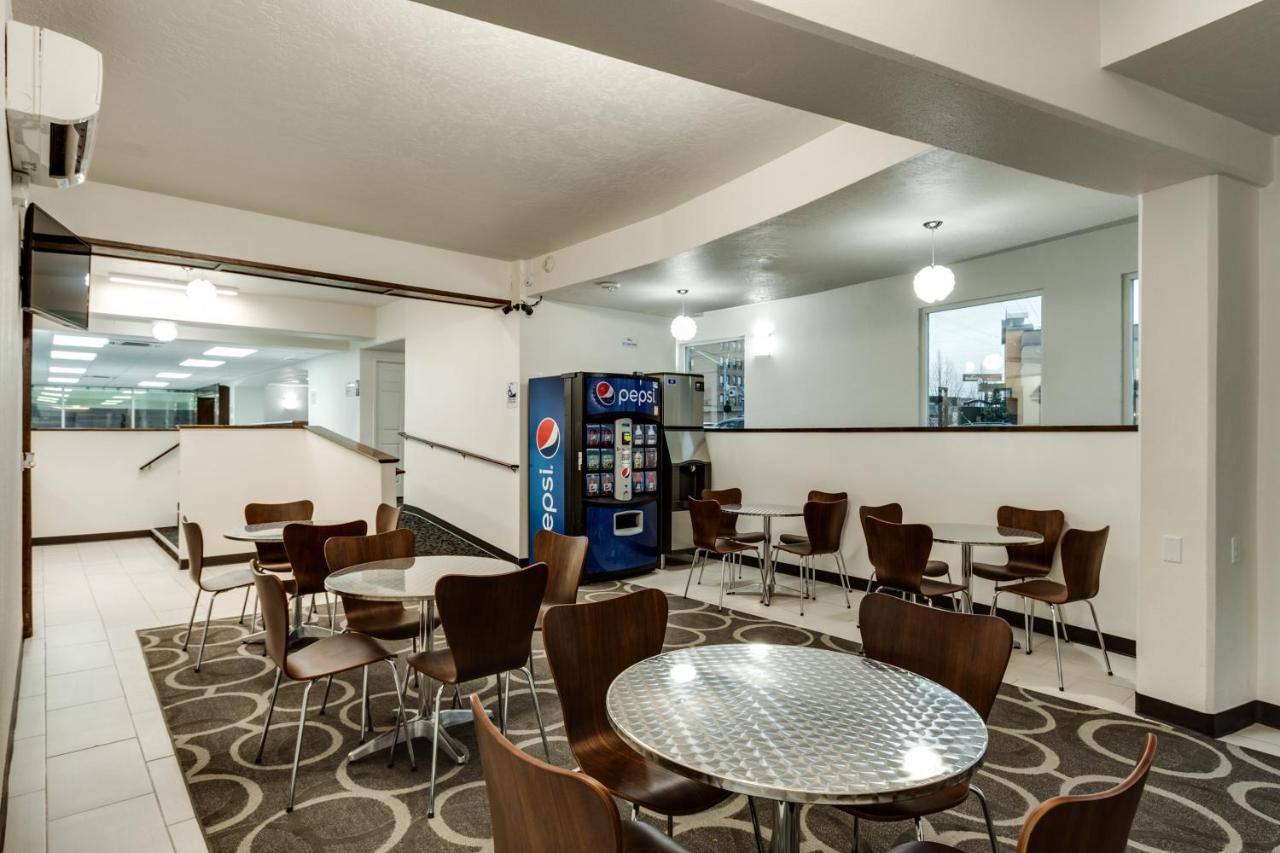Baymont By Wyndham Spokane Exterior foto